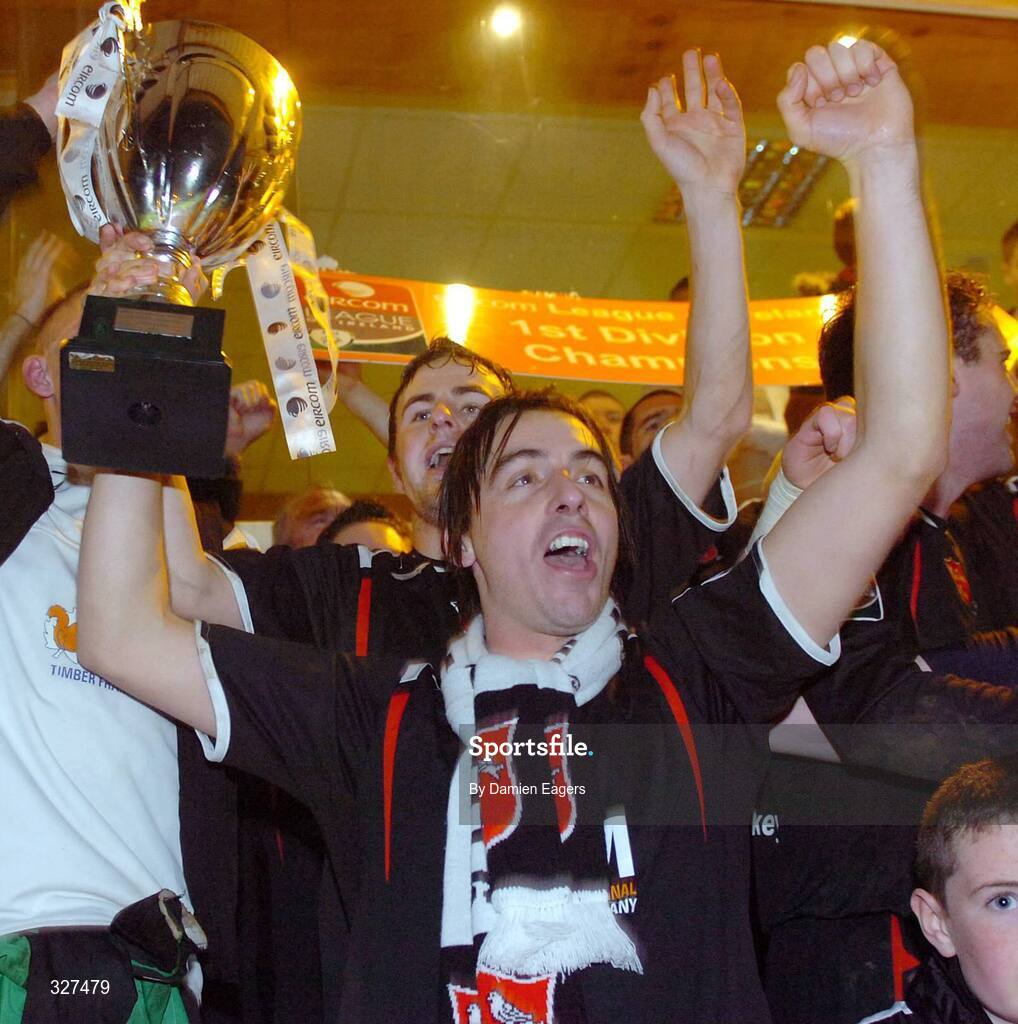 15 November 2008; The match's quadruple goal scorer  Robbie Farrell, Dundalk, lifts the cup after his team won the eircom League First Division Title. Kildare County v Dundalk, Station Road, Kildare. Picture credit: Damien Eagers / SPORTSFILE