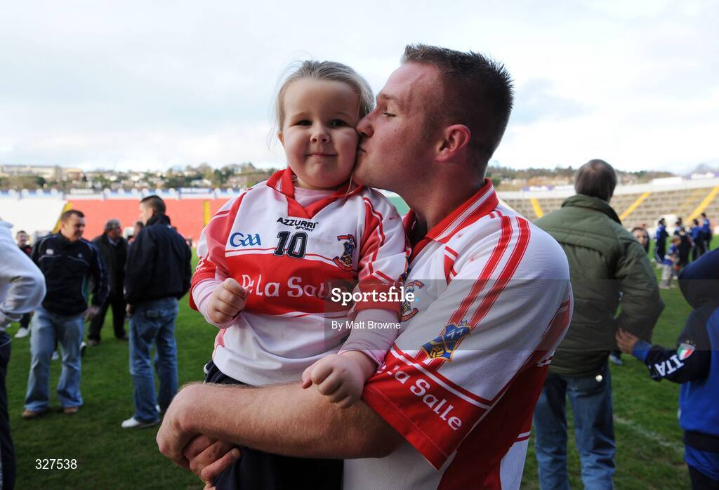 16 November 2008; Three year old Layla gets a kiss from her dad Thomas Kearney, De La Salle after the game. AIB Munster Senior Club Hurling Championship Semi-Final, Sarsfields v De La Salle, Pairc Ui Chaoimh, Cork. Picture credit: Matt Browne / SPORTSFILE