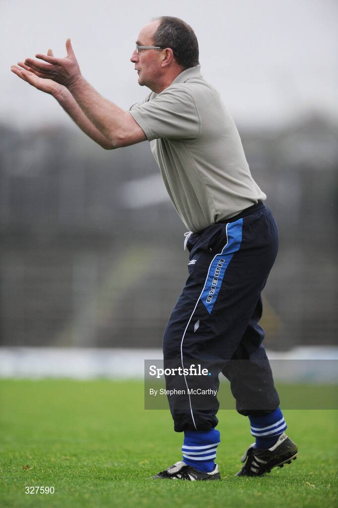 16 November 2008; Mid Kerry manager James Sheehan reacts during the game. Kerry Senior Football Final, Kerins O'Rahilly's v Mid Kerry, Fitzgerald Stadium, Killarney, Co. Kerry. Picture credit: Stephen McCarthy / SPORTSFILE
