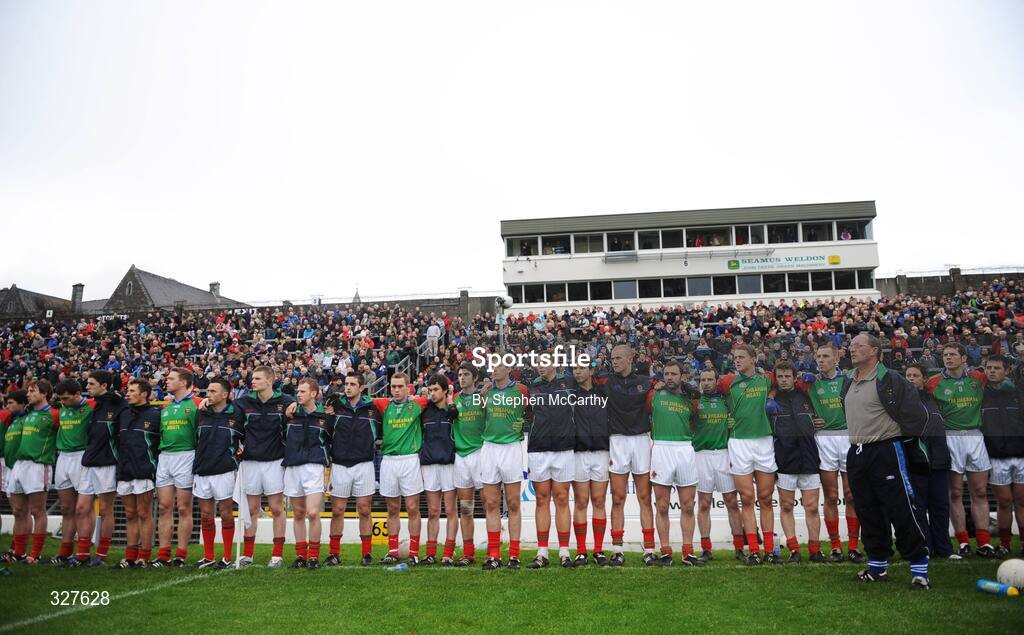16 November 2008; The Mid Kerry squad and trainer James Sheehan during the National Anthem. Kerry Senior Football Final, Kerins O'Rahilly's v Mid Kerry, Fitzgerald Stadium, Killarney, Co. Kerry. Picture credit: Stephen McCarthy / SPORTSFILE
