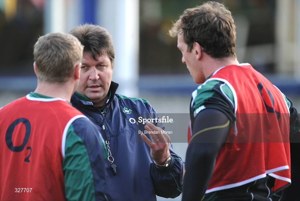 18 November 2008; Forwards coach Gert Smal in conversation with Jamie Heaslip, left, and Bob Casey during Ireland rugby squad training. Donnybrook Stadium, Dublin. Picture credit: Brendan Moran / SPORTSFILE
