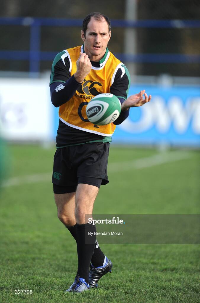 18 November 2008; Full-back Girvan Dempsey in action during Ireland rugby squad training. Donnybrook Stadium, Dublin. Picture credit: Brendan Moran / SPORTSFILE