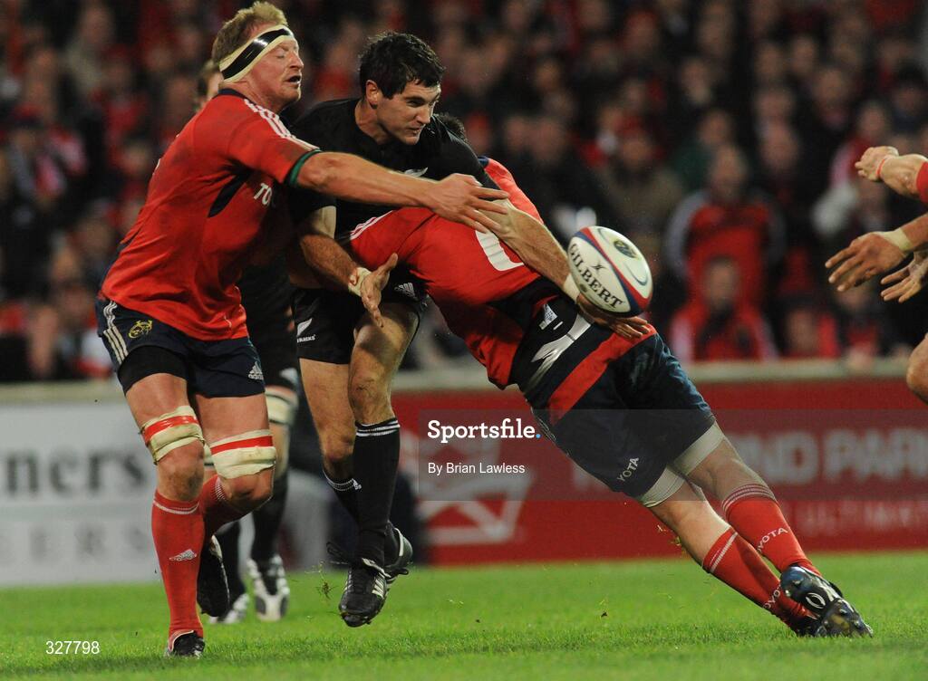18 November 2008; Ross Filipo, New Zealand, in action against Mick O'Driscoll, left, and James Coughlan, Munster. Zurich Challenge Match, Munster v New Zealand, Thomond Park, Limerick. Picture credit: Brian Lawless / SPORTSFILE