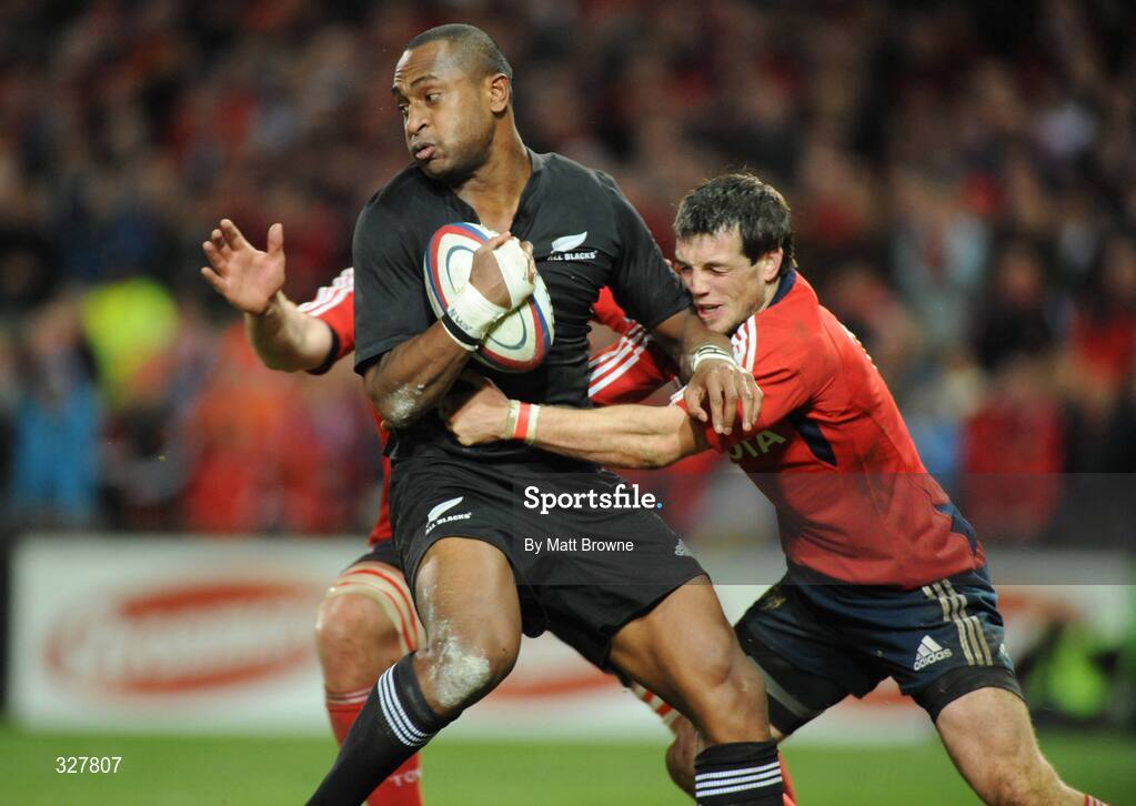 18 November 2008; Joe Rokokoko, New Zealand, is tackled by Ian Dowling, Munster. Zurich Challenge Match, Munster v New Zealand, Thomond Park, Limerick. Picture credit: Matt Browne / SPORTSFILE