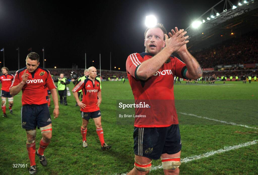 18 November 2008; Munster captain Mick O'Driscoll applauds the fans after the match. Zurich Challenge Match, Munster v New Zealand, Thomond Park, Limerick. Picture credit: Brian Lawless / SPORTSFILE