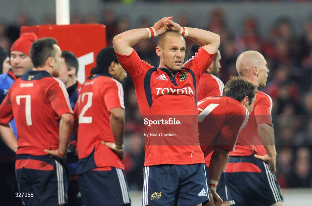 18 November 2008; Munster's Paul Warwick during the match. Zurich Challenge Match, Munster v New Zealand, Thomond Park, Limerick. Picture credit: Brian Lawless / SPORTSFILE