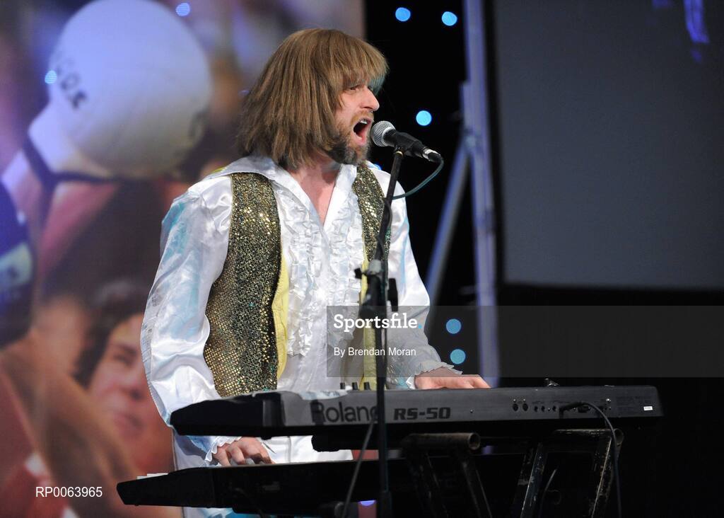 15 November 2008; Abbaesque performing during the awards. TG4 O'Neill's Ladies Football All-Stars Awards, Citywest Hotel, Dublin. Picture credit: Brendan Moran / SPORTSFILE