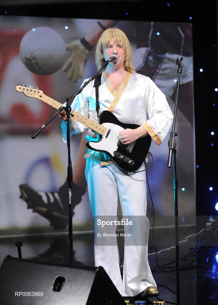 15 November 2008; Abbaesque performing during the awards. TG4 O'Neill's Ladies Football All-Stars Awards, Citywest Hotel, Dublin. Picture credit: Brendan Moran / SPORTSFILE