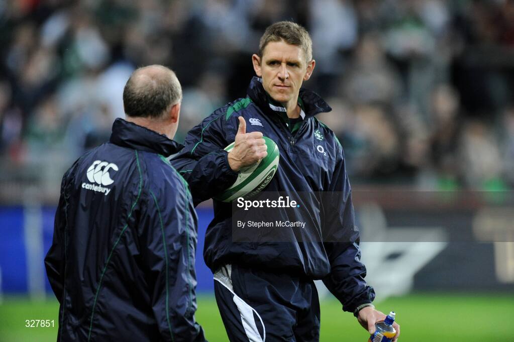 15 November 2008; Ireland strength and conditioning coach Paul Pook speaking with head coach Declan Kidney ahead of the game. Guinness Autumn Internationals, Ireland v New Zealand, Croke Park, Dublin. Picture credit: Stephen McCarthy / SPORTSFILE