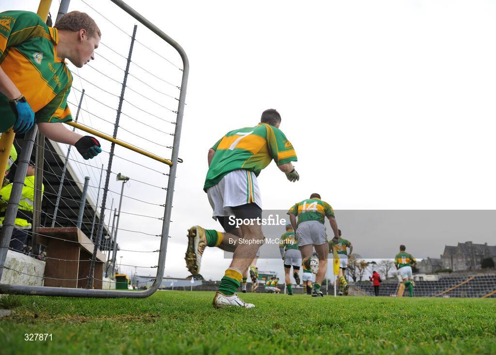 16 November 2008; Skellig Rangers players make their way onto the pitch ahead of the game. Kerry Junior Football Final, Skellig Rangers v Beale, Fitzgerald Stadium, Killarney, Co. Kerry. Picture credit: Stephen McCarthy / SPORTSFILE