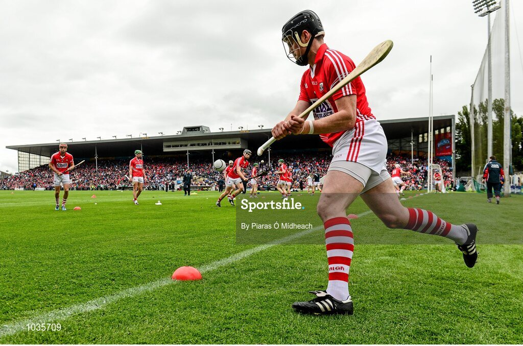 26 July 2015; Cork's Shane O'Neill during the warm-up. GAA Hurling All-Ireland Senior Championship, Quarter-Final, Galway v Cork. Semple Stadium, Thurles, Co. Tipperary. Picture credit: Piaras Ó Mídheach / SPORTSFILE