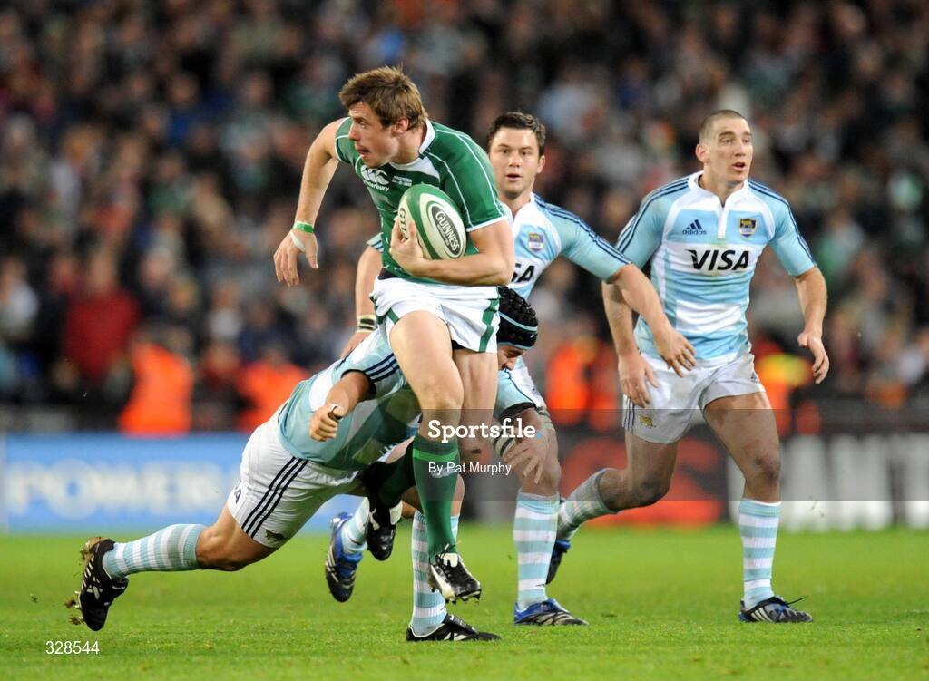 22 November 2008; Tommy Bowe, Ireland, in action against Marcos Ayerza, Matin Durand, centre, and Agustin Figuerola, right, Argentina. Guinness Autumn Internationals, Ireland v Argentina, Croke Park, Dublin. Picture credit: Pat Murphy / SPORTSFILE