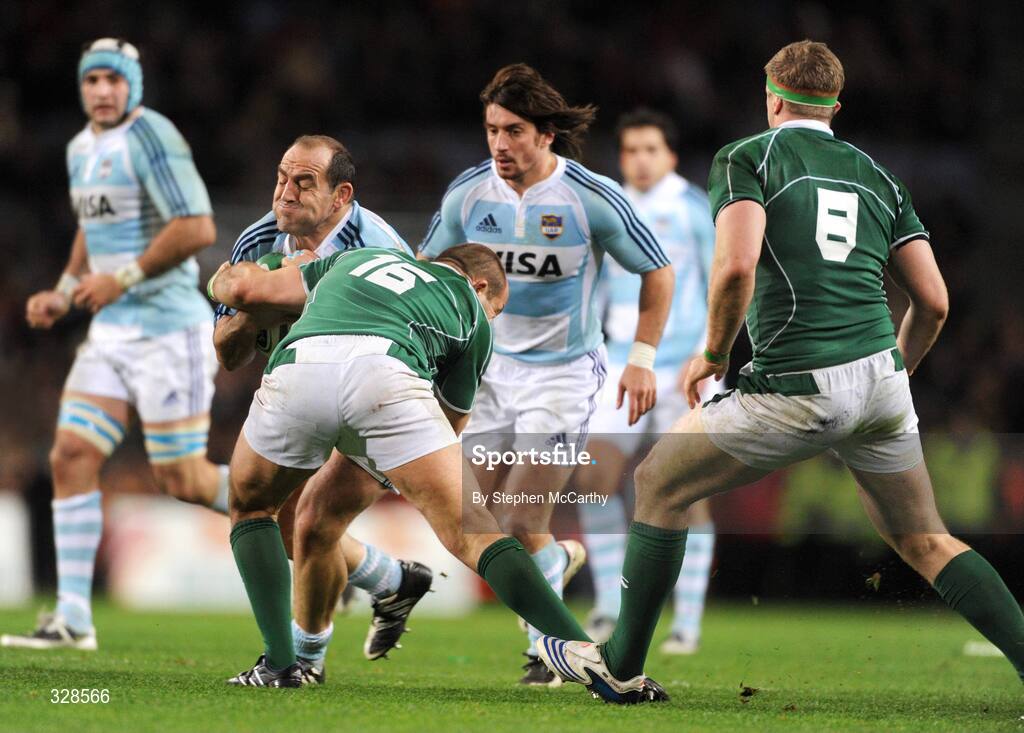 22 November 2008; Mario Ledesma, Argentina, is tackled by Rory Best, Ireland. Guinness Autumn Internationals, Ireland v Argentina, Croke Park, Dublin. Picture credit: Stephen McCarthy / SPORTSFILE
