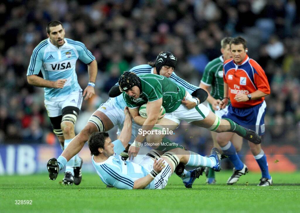 22 November 2008; Stephen Ferris, Ireland, is tackled by Martin Durand, left, and Patricio Albacete, Argentina. Guinness Autumn Internationals, Ireland v Argentina, Croke Park, Dublin. Picture credit: Stephen McCarthy / SPORTSFILE *** Local Caption *** 6, left    5