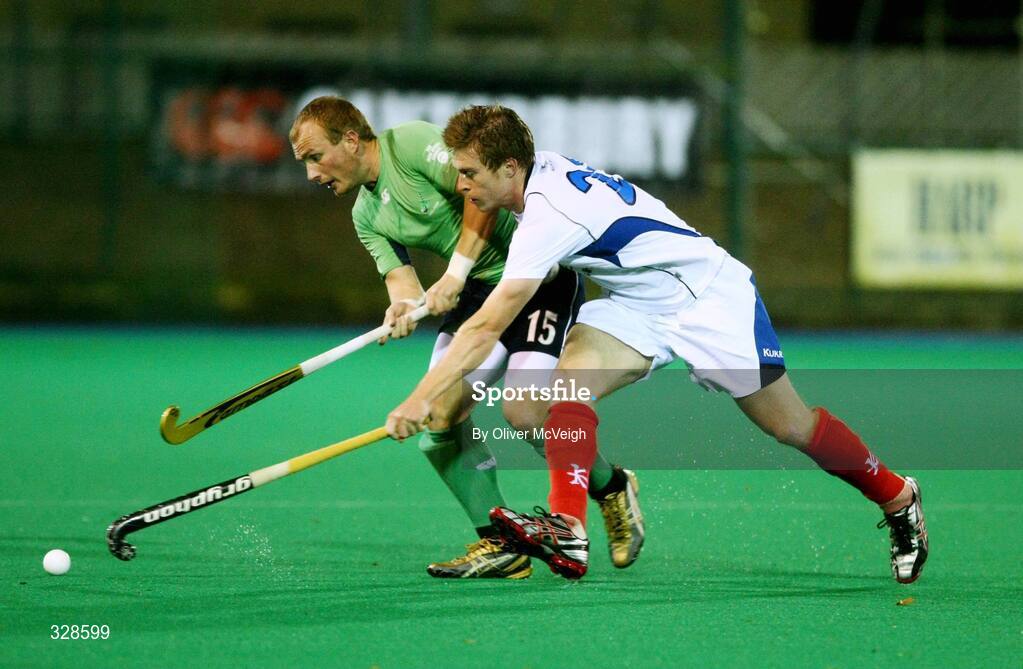 22 November 2008; Graham Shaw, Ireland, in action against Derek Salmond, Scotland. Men's International, Ireland v Scotland, Banbridge Hockey Club, Banbridge, Co. Down. Picture credit: Oliver McVeigh / SPORTSFILE