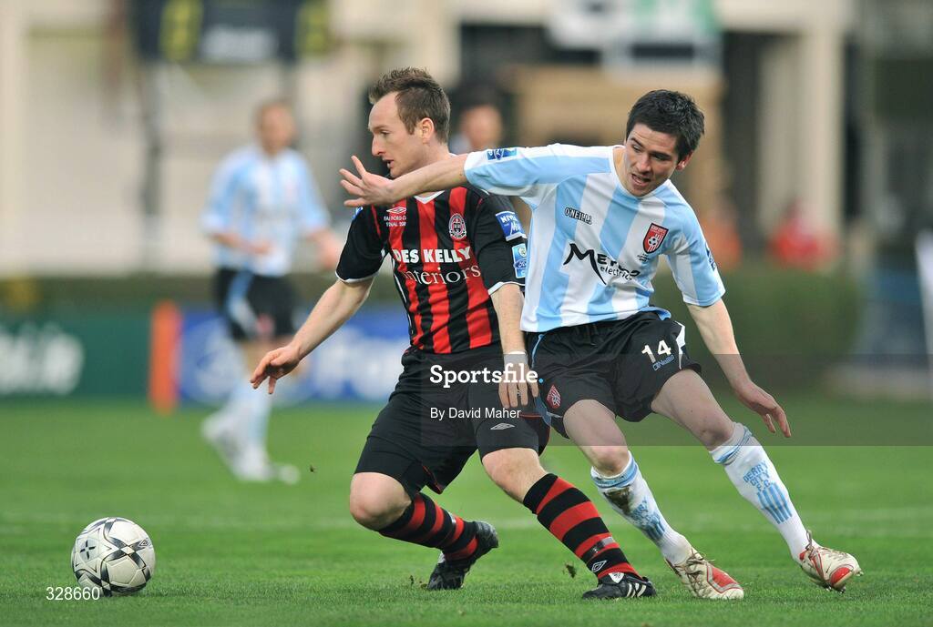 23 November 2008; Stephen O'Donnell, Bohemians, in action against Gareth McGlynn, Derry City. Ford FAI Cup Final 2008, Bohemians v Derry City, RDS, Ballsbridge, Dublin. Picture credit: David Maher / SPORTSFILE