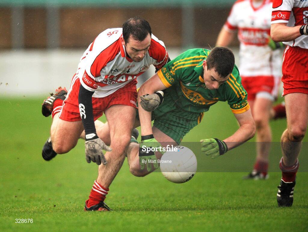 23 November 2008; Niall McNamee, Rhode, is tackled by Vinny Kavanagh, Eire Og. AIB Leinster Senior Club Football Championship Semi-Final, Eire Og v Rhode, Dr. Cullen Park, Carlow. Picture credit: Matt Browne / SPORTSFILE