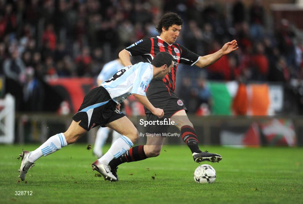 23 November 2008; Gary Deegan, Bohemians, in action against Mark Farren, Derry City. Ford FAI Cup Final 2008, Bohemians v Derry City, RDS, Ballsbridge, Dublin. Picture credit: Stephen McCarthy / SPORTSFILE