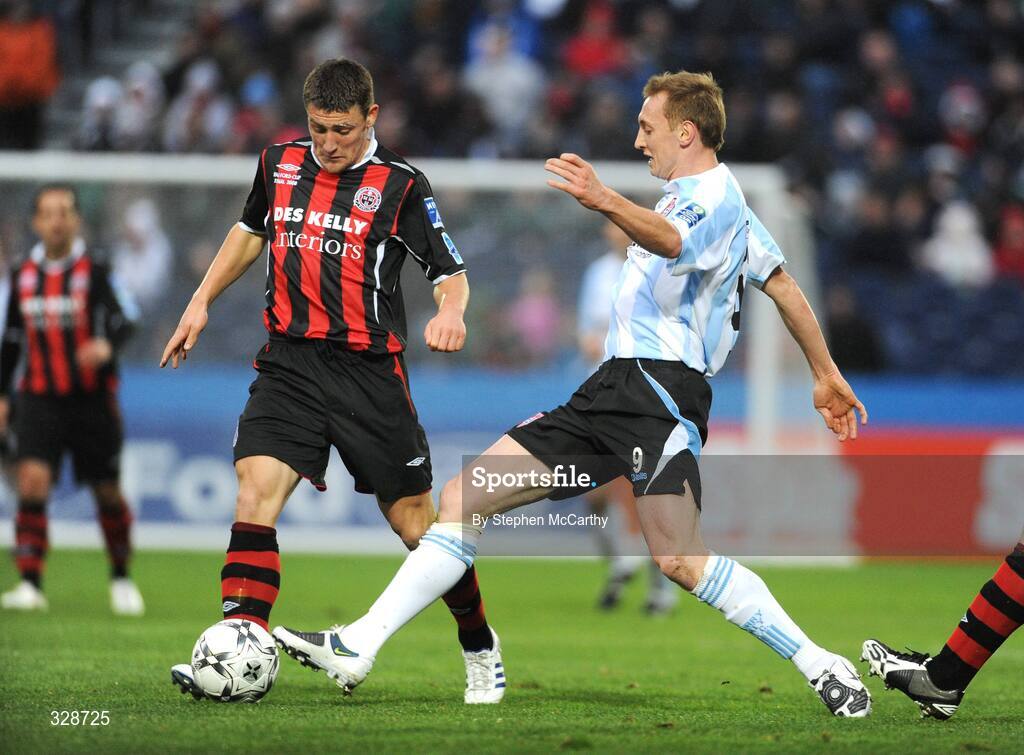 23 November 2008; Sammy Morrow, Derry City, in action against Gary Deegan, Bohemians. Ford FAI Cup Final 2008, Bohemians v Derry City, RDS, Ballsbridge, Dublin. Picture credit: Stephen McCarthy / SPORTSFILE
