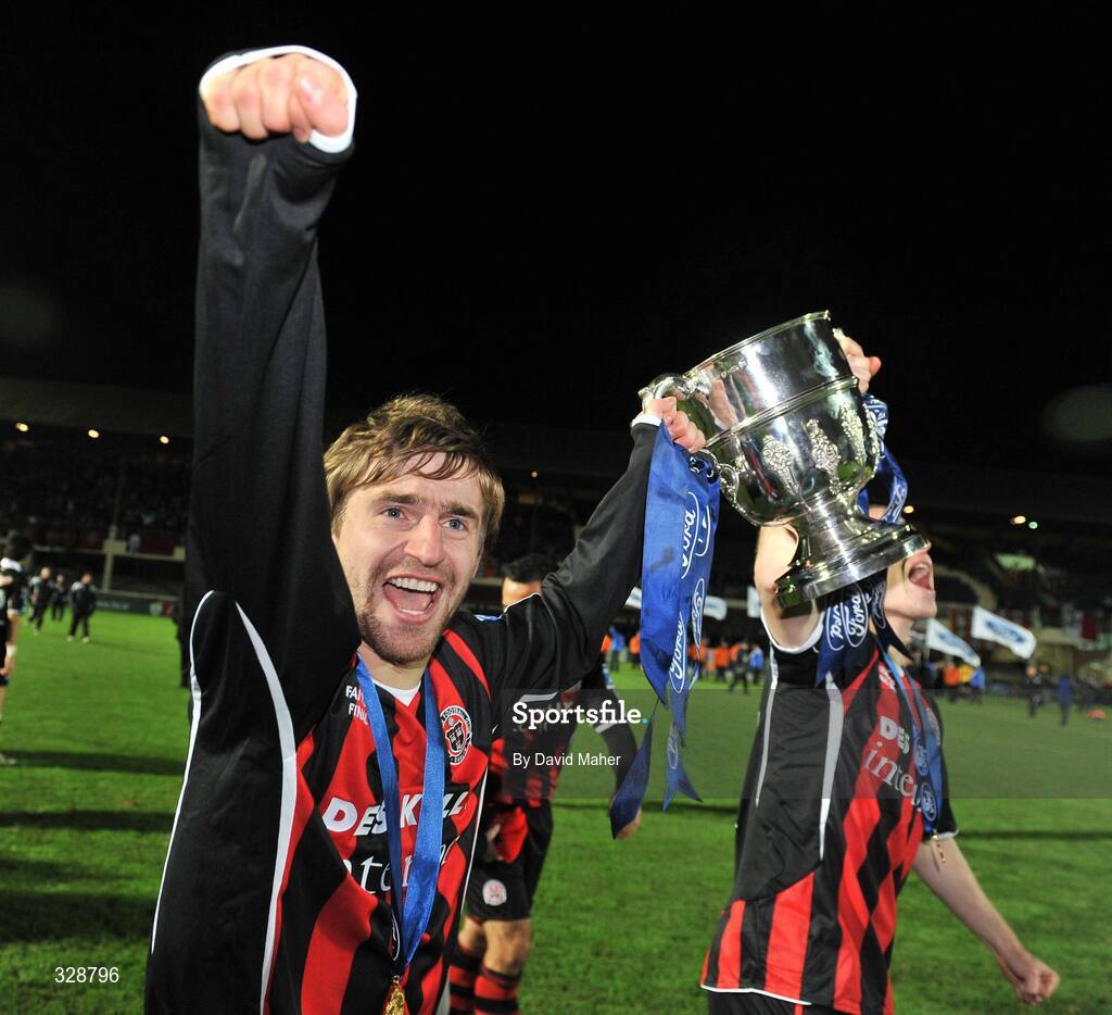 23 November 2008; Mindugas Kalonas, Bohemians,  celebrates at the end of the game after victory over Derry City. Ford FAI Cup Final 2008, Bohemians v Derry City, RDS, Ballsbridge, Dublin. Picture credit: David Maher / SPORTSFILE