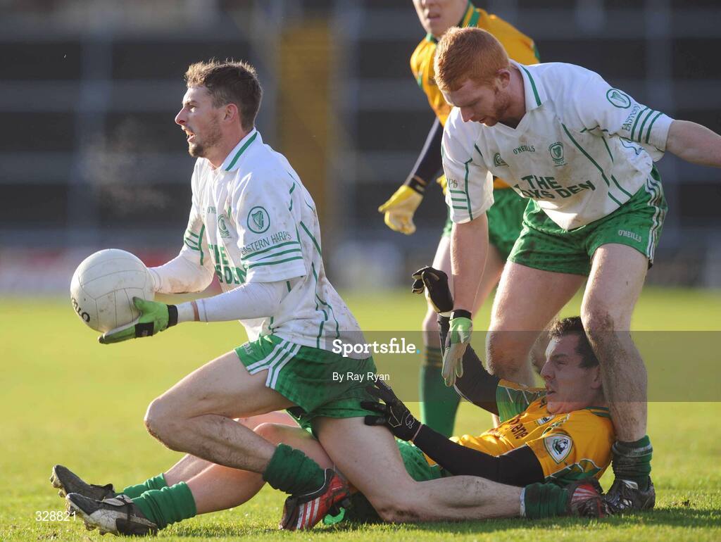 23 November 2008; Kevin Gallagher and Ross Donovan, Eastern Harps, in action against David Hanly, Corofin. AIB Connacht Senior Club Football Championship Final, Corofin v Eastern Harps, Pearse Stadium, Galway. Picture credit: Ray Ryan / SPORTSFILE