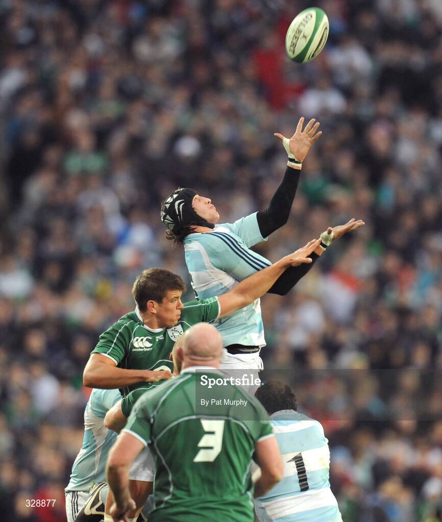 22 November 2008; Patricio Albacete, Argentina, in action against Donncha O'Callaghan, Ireland. Guinness Autumn Internationals, Ireland v Argentina, Croke Park, Dublin. Picture credit: Pat Murphy / SPORTSFILE
