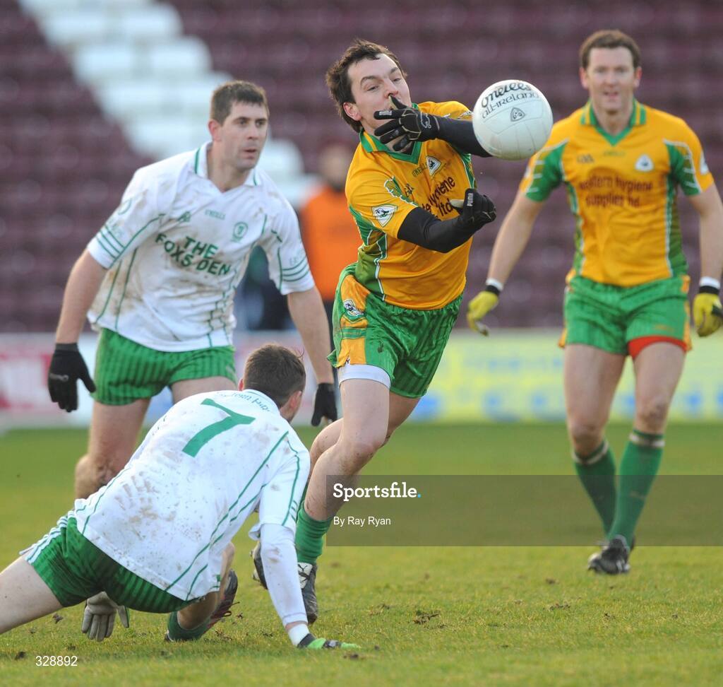 23 November 2008; David Hanly, Corofin, in action against Kevin Gallagher, Eastern Harps. AIB Connacht Senior Club Football Championship Final, Corofin v Eastern Harps, Pearse Stadium, Galway. Picture credit: Ray Ryan / SPORTSFILE