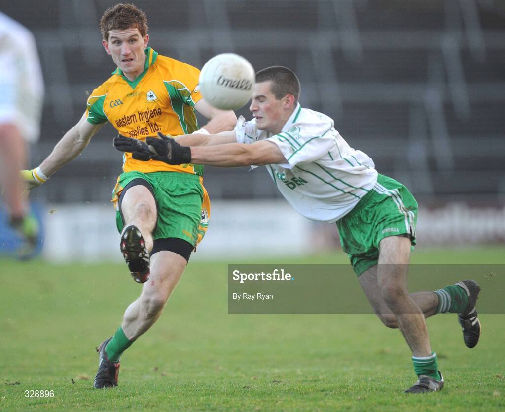 23 November 2008; Kieran Fitzgerald, Corofin, in action against John Rafferty, Eastern Harps. AIB Connacht Senior Club Football Championship Final, Corofin v Eastern Harps, Pearse Stadium, Galway. Picture credit: Ray Ryan / SPORTSFILE