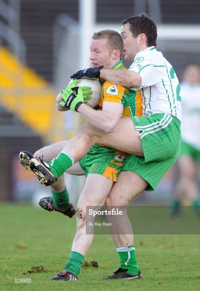 23 November 2008; Michael Comer, Corofin, in action against Shane Gallagher, Eastern Harps. AIB Connacht Senior Club Football Championship Final, Corofin v Eastern Harps, Pearse Stadium, Galway. Picture credit: Ray Ryan / SPORTSFILE