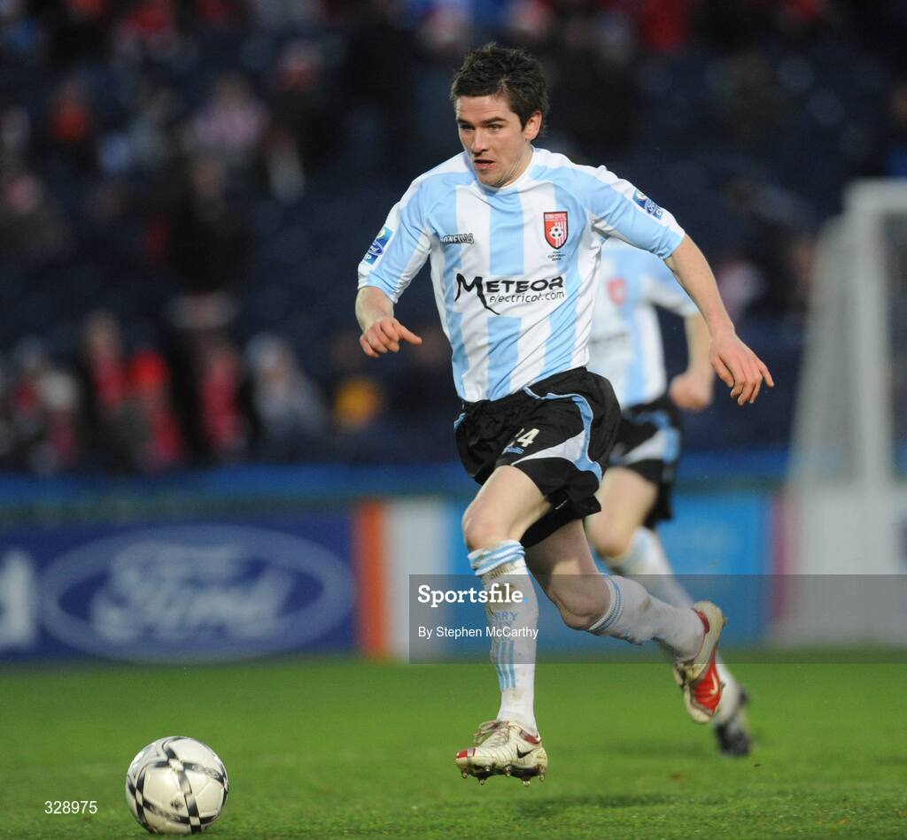 23 November 2008; Gareth McGlynn, Derry City. Ford FAI Cup Final 2008, Bohemians v Derry City, RDS, Ballsbridge, Dublin. Picture credit: Stephen McCarthy / SPORTSFILE