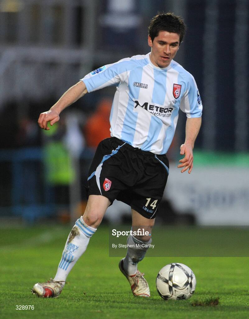 23 November 2008; Gareth McGlynn, Derry City. Ford FAI Cup Final 2008, Bohemians v Derry City, RDS, Ballsbridge, Dublin. Picture credit: Stephen McCarthy / SPORTSFILE