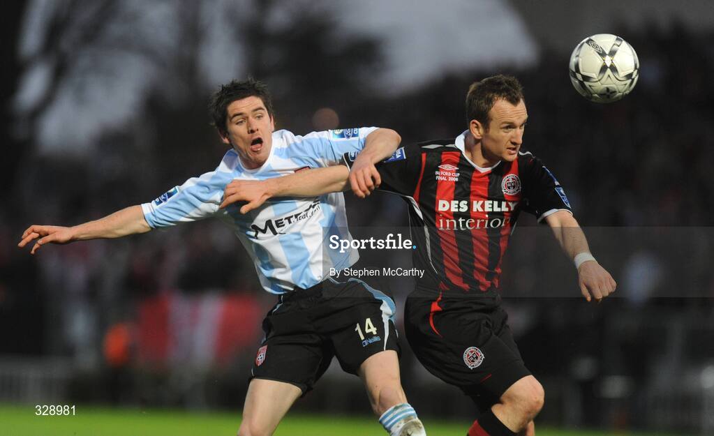 23 November 2008; Stephen O'Donnell, Bohemians, in action against Gareth McGlynn, Derry City. Ford FAI Cup Final 2008, Bohemians v Derry City, RDS, Ballsbridge, Dublin. Picture credit: Stephen McCarthy / SPORTSFILE