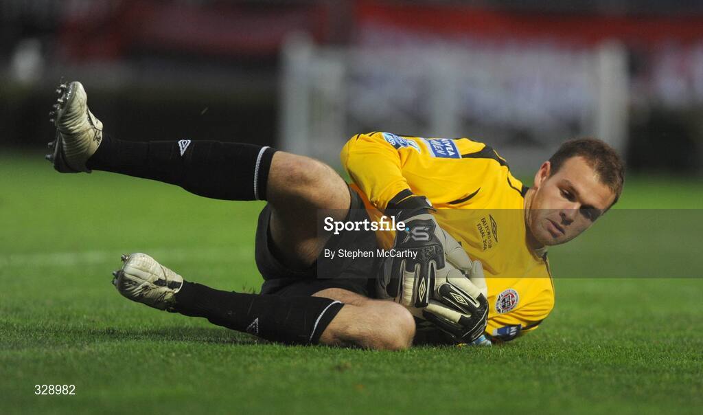 23 November 2008; Brian Murphy, Bohemians. Ford FAI Cup Final 2008, Bohemians v Derry City, RDS, Ballsbridge, Dublin. Picture credit: Stephen McCarthy / SPORTSFILE