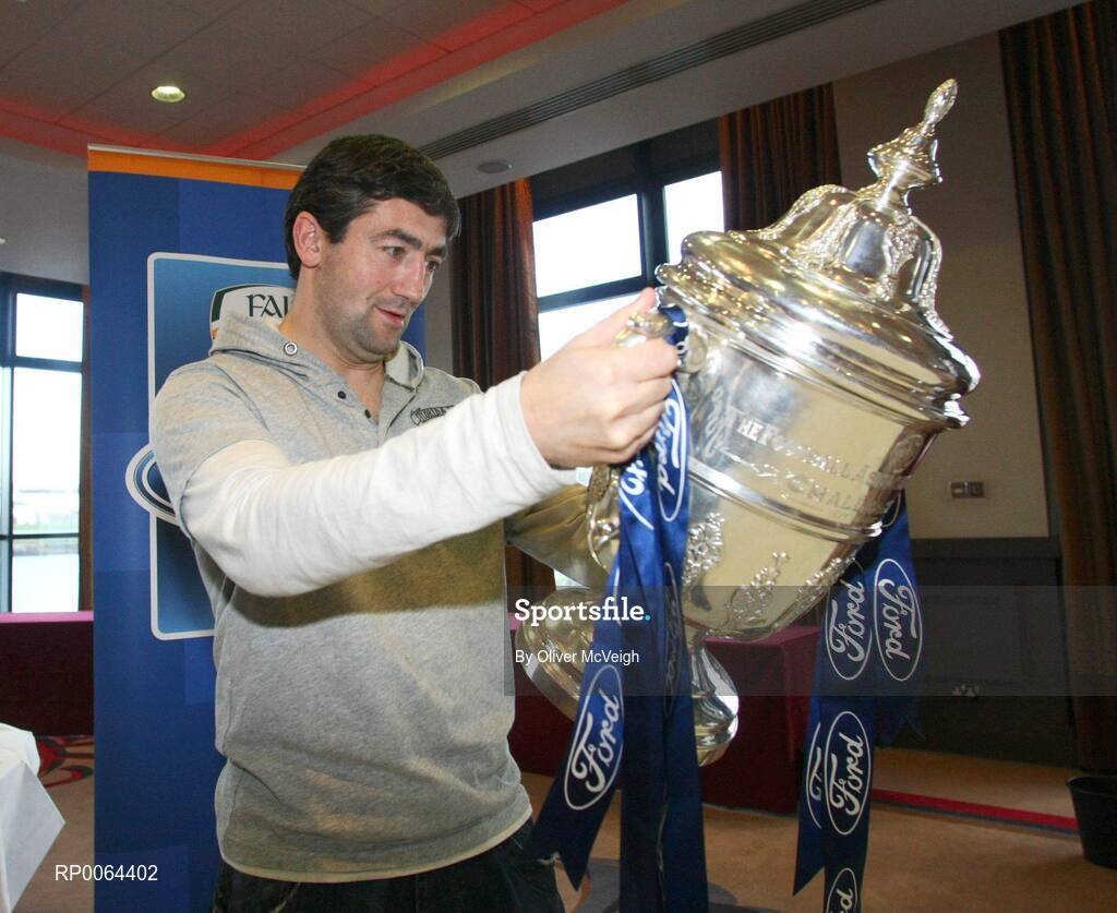 11 November 2008; Peter Hutton, during an FAI Ford Cup Final Media Day. City Hotel, Derry. Picture credit: Oliver McVeigh / SPORTSFILE