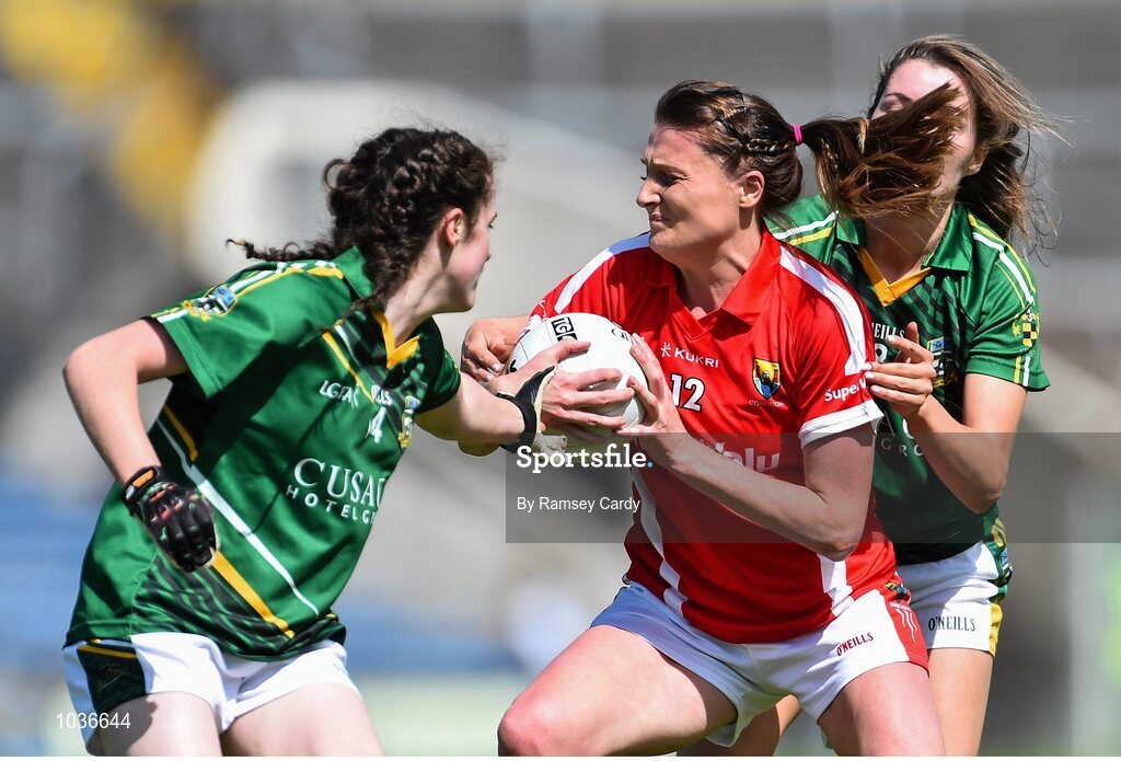 3 August 2015; Annie Walsh, Cork, in action against Shauna Ennis, left, and Kate Byrne, Meath. TG4 Ladies Football All-Ireland Senior Championship, Qualifier Round 2, Cork v Meath. Semple Stadium, Thurles, Co. Tipperary. Picture credit: Ramsey Cardy / SPORTSFILE