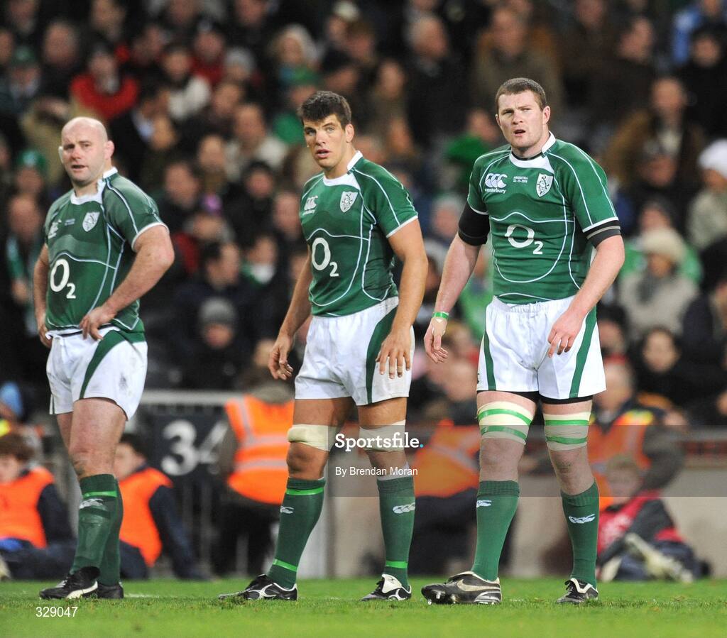 22 November 2008; Donnacha Ryan, Ireland, right, alongside team-mates John Hayes and Donncha O'Callaghan. Guinness Autumn Internationals, Ireland v Argentina, Croke Park, Dublin. Picture credit: Brendan Moran / SPORTSFILE