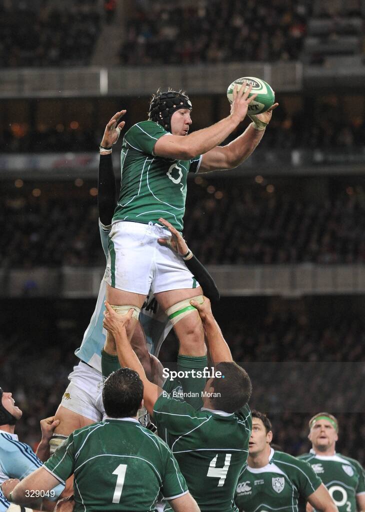 22 November 2008; Stephen Ferris, Ireland, wins the ball in the lineout. Guinness Autumn Internationals, Ireland v Argentina, Croke Park, Dublin. Picture credit: Brendan Moran / SPORTSFILE