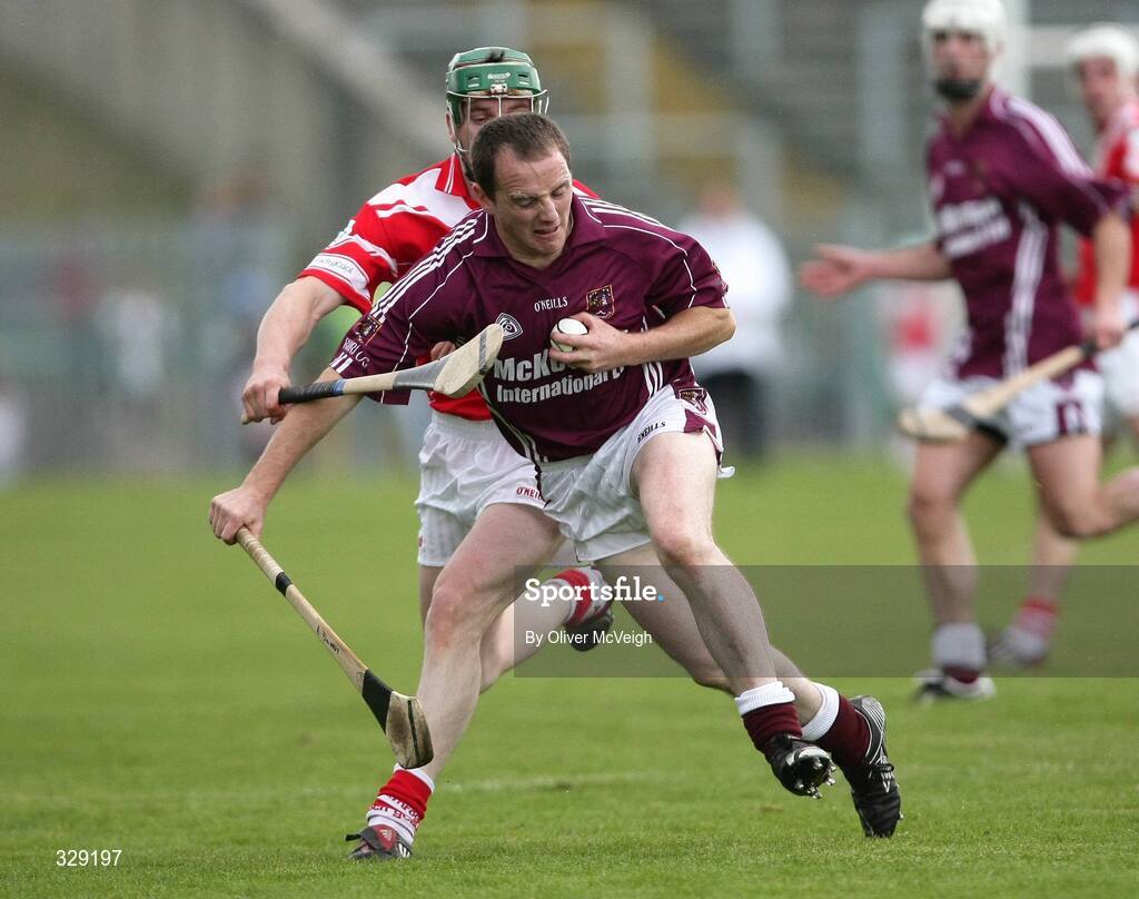 28 September 2008; Aidan Delargy, Cushendalls Ruairi Og's, in action against Paddy Gillan, Loughgiel Shamrocks. Antrim County Senior Hurling Final, Cushendalls Ruairi Og's v Loughgiel Shamrocks, Casement Park, Belfast, Co. Antrim. Picture credit: Oliver McVeigh / SPORTSFILE