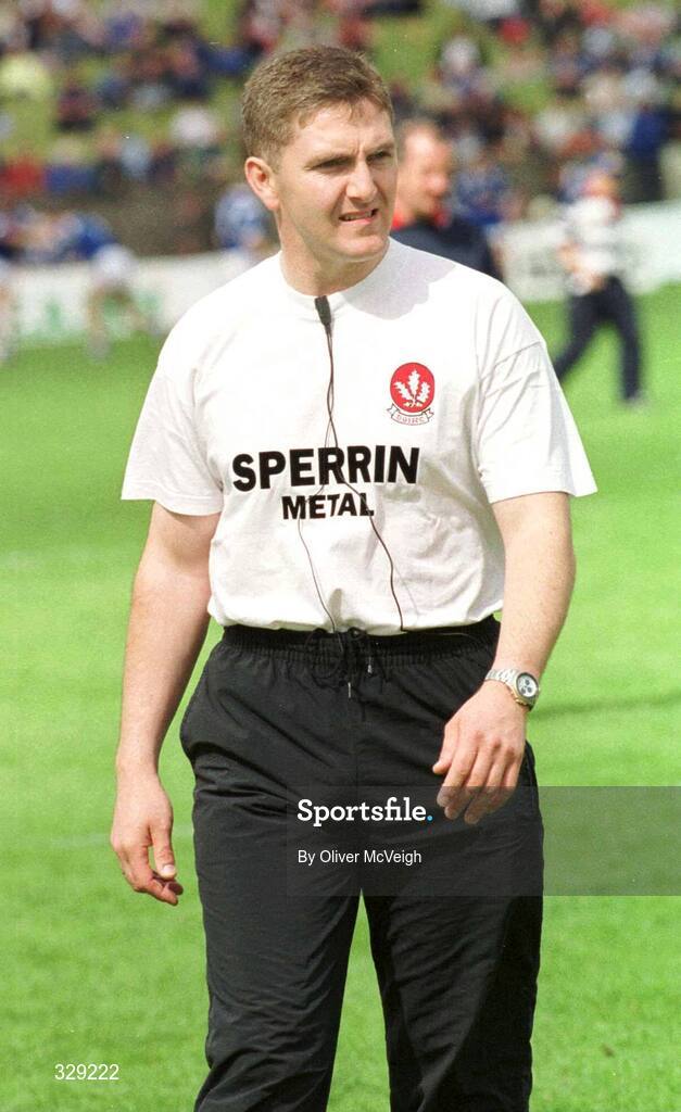 11 June 2000: Derry assistant manager Damien Cassidy on the sideline before the start of the game. Derry v Antrim, Ulster Football Championship, Casement Park, Belfast. Picture credit: Oliver McVeigh / SPORTSFILE