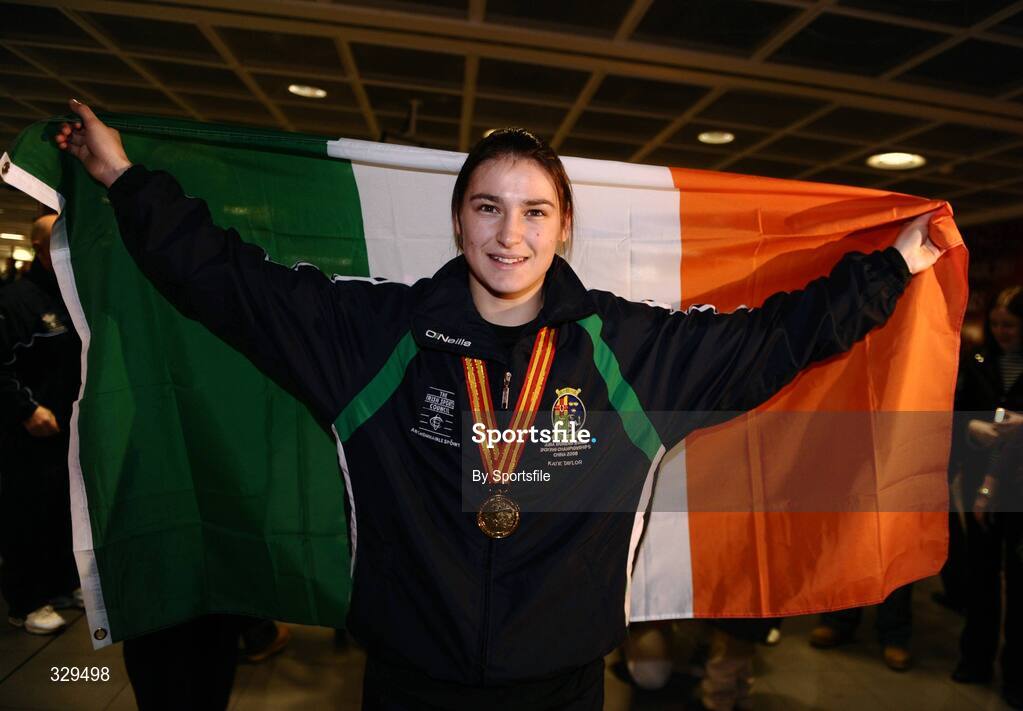 1 December 2008; Ireland's Katie Taylor, who won a gold medal in the 60kg category at the AIBA Women's World Championships in China, at the homecoming in Dublin Airport. Photo by Sportsfile