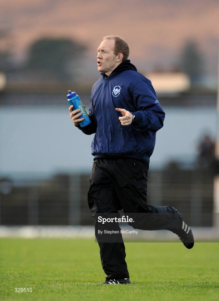 30 November 2008; Kerins O'Rahilly's trainer Alan O'Sullivan. Kerry Senior Football Championship Final Replay, Kerins O'Rahilly's v Mid Kerry, Fitzgerald Stadium, Killarney, Co. Kerry. Picture credit: Stephen McCarthy / SPORTSFILE