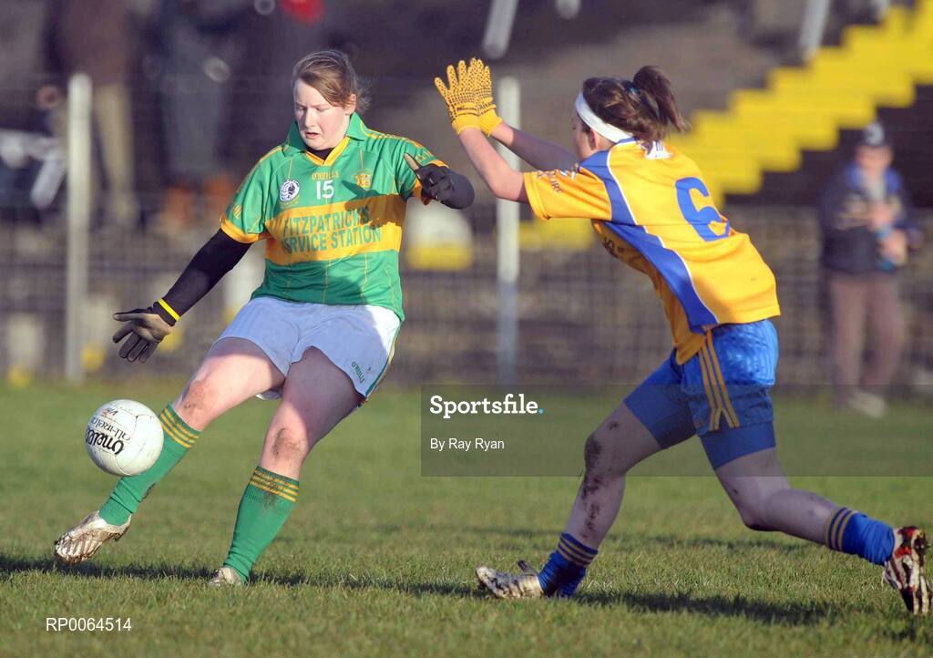29 November 2008; Ailish Considine, Kilmihil, in action against Emma Lowther, Knockmore. VHI Healthcare All-Ireland Ladies Junior Club Football Championship Final, Kilmihil, Clare, v Knockmore, Mayo. Tuam Stadium, Tuam, Co. Galway. Picture credit: Ray Ryan / SPORTSFILE