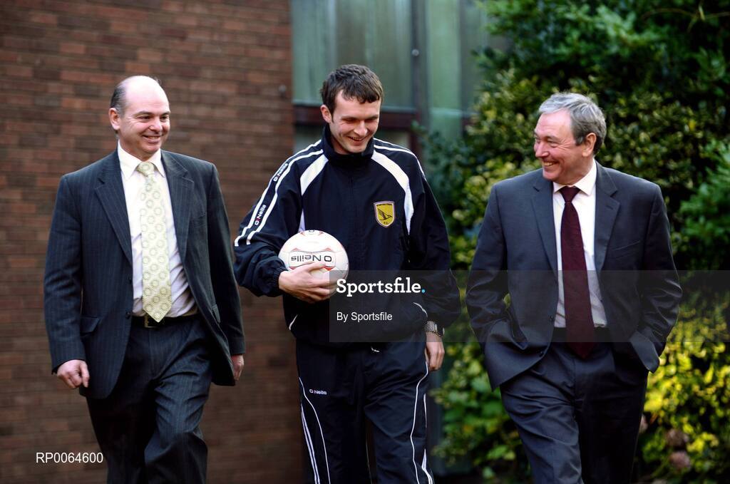 1 December 2008; John O'Brien, left, Secetary Sporting Fingal, Conan Byrne, Sporting Fingal and Tom Doyle, Institute of Technology Blanchardstown at the launch of Sporting Fingal's Third-Level Scholarship scheme. Clarion Hotel, Dublin. Photo by Sportsfile