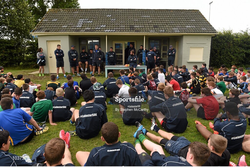 5 August 2015; Leinster Rugby's Ross Byrne and Tom Farrell visited the Bank of Ireland School of Excellence to talk to developing players about training, tips and their and their development as rugby players. King's Hospital, Palmerstown, Dublin Picture credit: Stephen McCarthy / SPORTSFILE