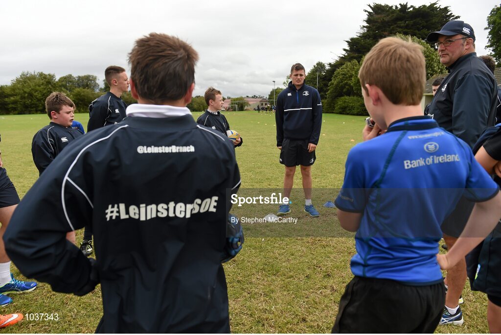 5 August 2015; Leinster Rugby's Ross Byrne visited the Bank of Ireland School of Excellence to talk to developing players about training, tips and their development as rugby players. King's Hospital, Palmerstown, Dublin. Picture credit: Stephen McCarthy / SPORTSFILE