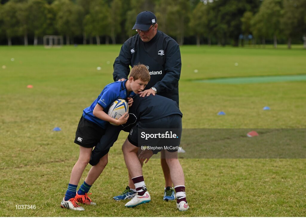 5 August 2015; Participants during the Bank of Ireland Leinster Rugby School of Excellence held at The Kings Hospital, Palmerstown, Dublin. The camp saw the visit of Leinster players to talk to developing players about training, tips and their development as rugby players. Picture credit: Stephen McCarthy / SPORTSFILE