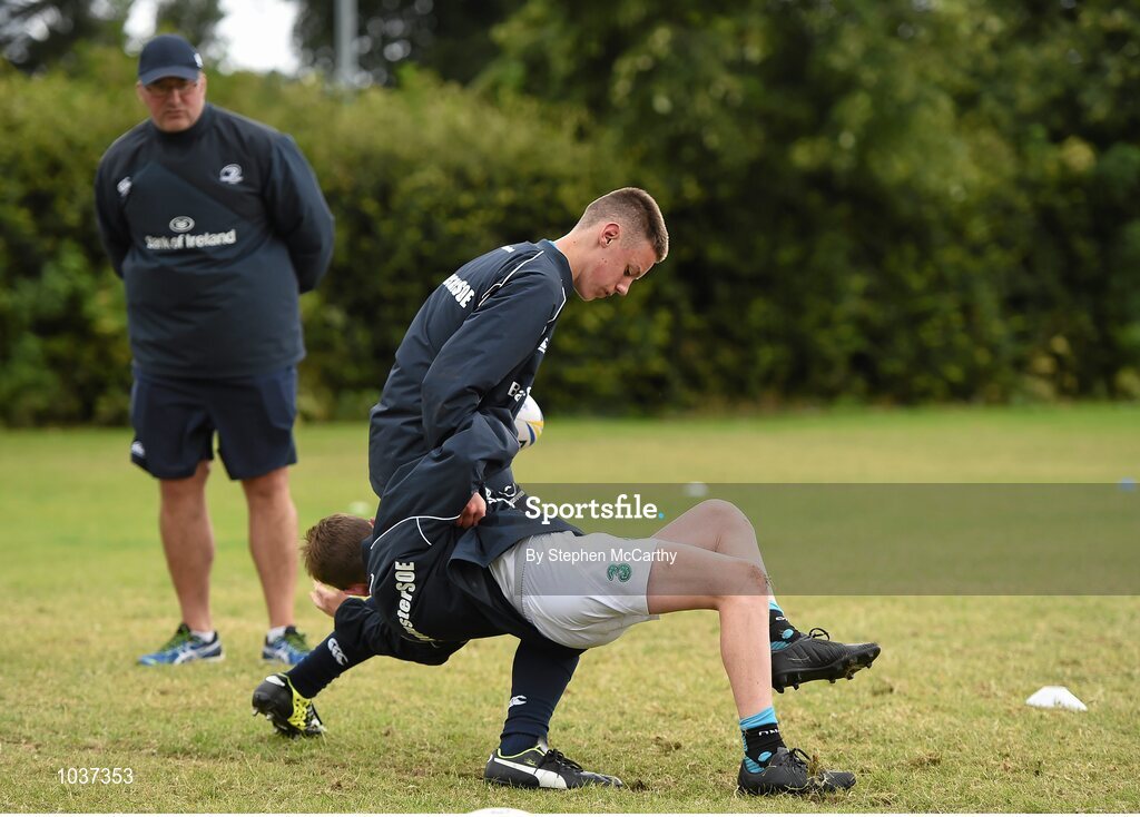 5 August 2015; Participants during the Bank of Ireland Leinster Rugby School of Excellence held at The Kings Hospital, Palmerstown, Dublin. The camp saw the visit of Leinster players to talk to developing players about training, tips and their development as rugby players. Picture credit: Stephen McCarthy / SPORTSFILE