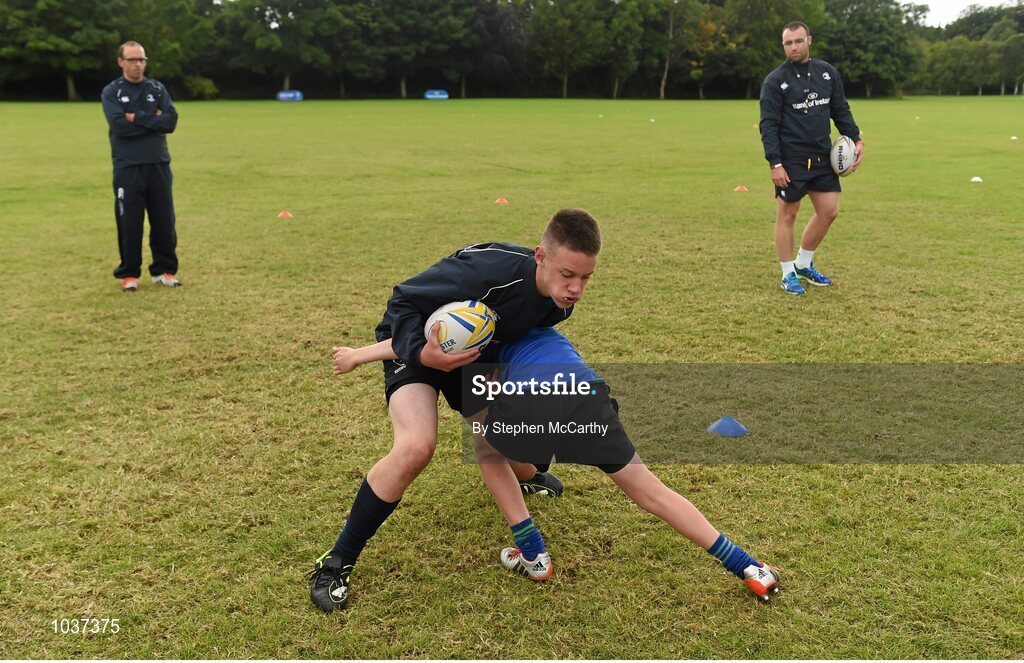 5 August 2015; Participants during the Bank of Ireland Leinster Rugby School of Excellence held at The Kings Hospital, Palmerstown, Dublin. The camp saw the visit of Leinster players to talk to developing players about training, tips and their development as rugby players. Picture credit: Stephen McCarthy / SPORTSFILE