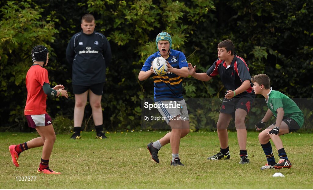 5 August 2015; Participants during the Bank of Ireland Leinster Rugby School of Excellence held at The Kings Hospital, Palmerstown, Dublin. The camp saw the visit of Leinster players to talk to developing players about training, tips and their development as rugby players. Picture credit: Stephen McCarthy / SPORTSFILE