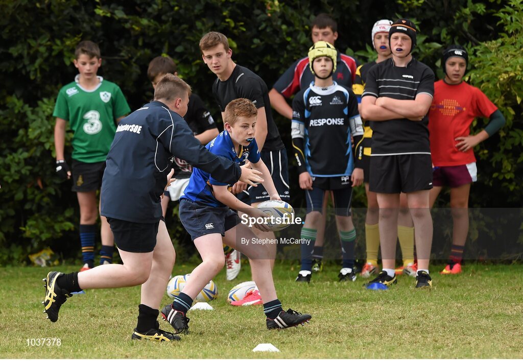 5 August 2015; Participants during the Bank of Ireland Leinster Rugby School of Excellence held at The Kings Hospital, Palmerstown, Dublin. The camp saw the visit of Leinster players to talk to developing players about training, tips and their development as rugby players. Picture credit: Stephen McCarthy / SPORTSFILE